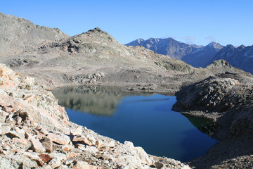Fototapeta na wymiar lac bleu