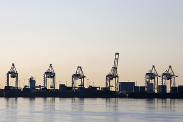 container port cranes