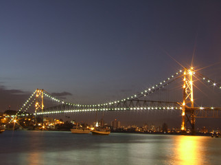 Obraz premium ponte hercilio luz