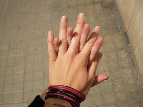 manos