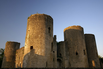 Fototapeta na wymiar les tours du fort