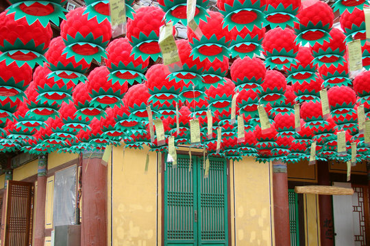 lanternes lotus en cor&eacute;e