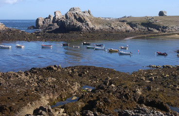 petit port dans une crique