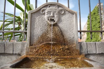 Deurstickers Fontijn fontein provence