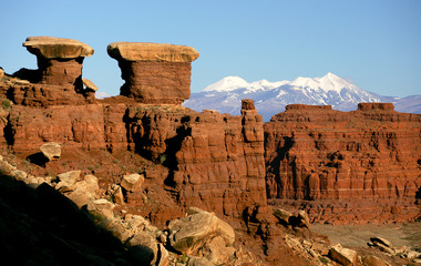 white rim canyon