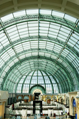 luxury shopping experience in dubai