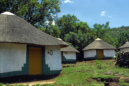 zulu, huts