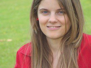 Obraz premium Chica joven sonriendo