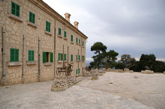 monast&egrave;re de nostra sra de cura aux bal&eacute;ares
