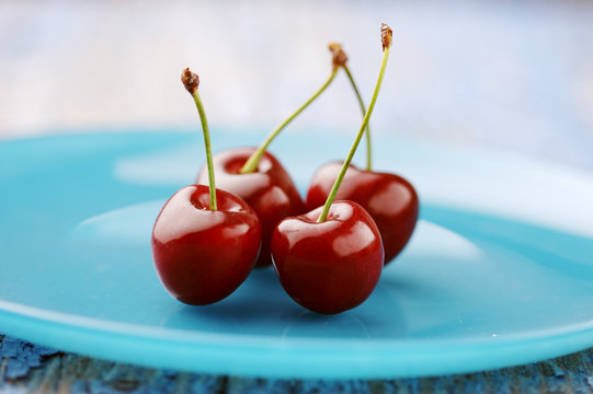 gropu of cherries