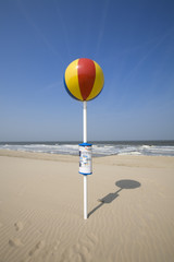 orientation pole for children at the beach