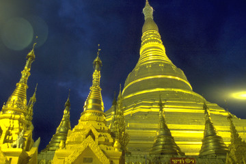 Fototapeta premium Myanmar / Birmanie - Shwedagon pagoda