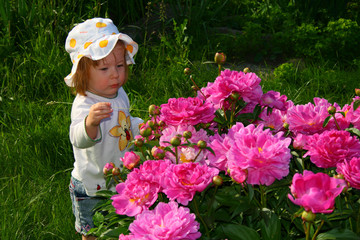 girl and flowers