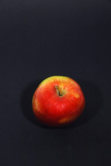 red apple