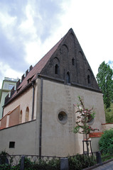 Fototapeta na wymiar altneue Synagoga w Pradze