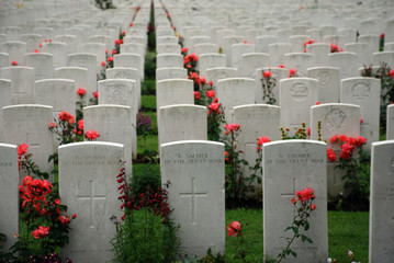 tyne cot cemetary