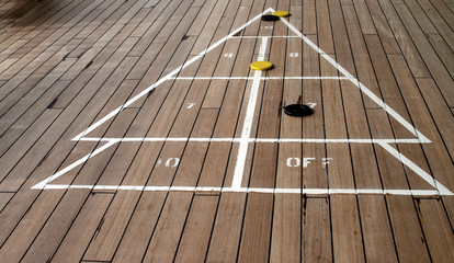 shuffleboard playing on a cruise ship 4
