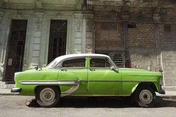Peel and stick wall murals Cuban vintage cars american car