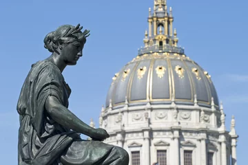 Foto op Plexiglas  statue with city hall dome and face © Rafael Ramirez