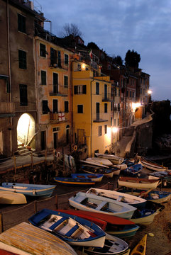 cinque terre, riomaggiore
