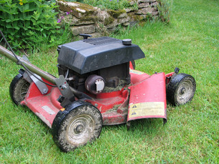 vieille tondeuse