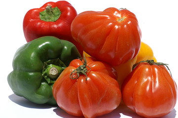 belles tomates et poivrons de saison