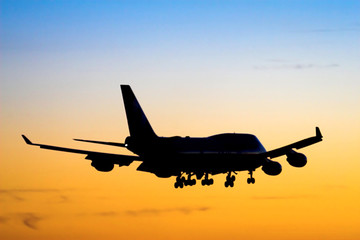airplane silhouette