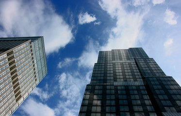 Fototapeta na wymiar Glass highrise building in midtown Manhattan, New York