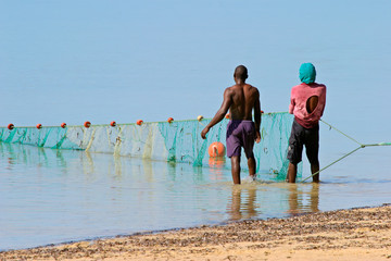 Mozambican fishermen - obrazy, fototapety, plakaty