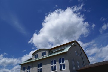 Private homes clouds 