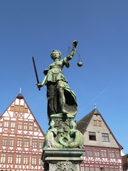 Brunnen am Römerberg in Frankfurt am Main