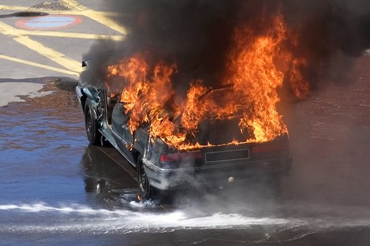 voiture en flamme