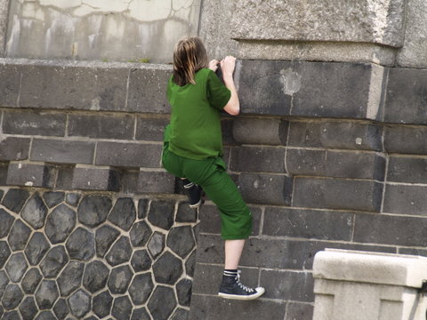 parcours klettern und springen in der gro&szlig; stadt