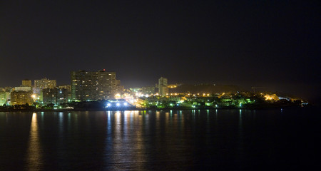 Obraz na płótnie Canvas Spain, Alicante - long exposure nightshot