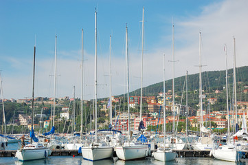 Fototapeta na wymiar panoramiczny Liguria Włochy Port italia