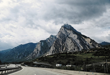 Autoroute en Maurienne (Savoie)