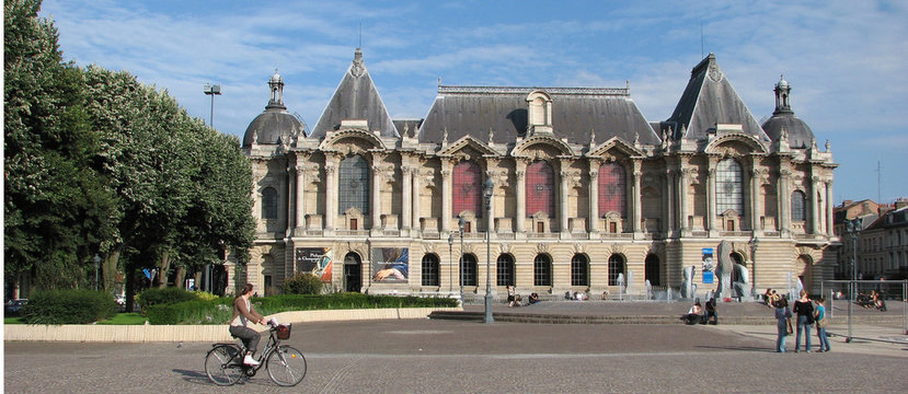 Lille - Parvis droits de l'homme / Mus&eacute;e des beaux-arts