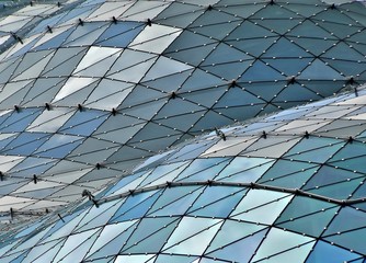 Glass building roof © laurent dambies
