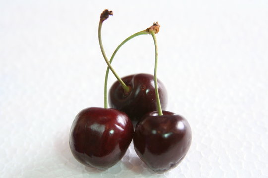 drei Kirschen