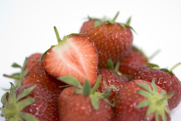 Erdbeeren, weißer Hintergrund