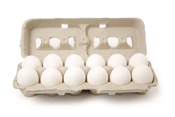 Keuken spatwand met foto white eggs in carton with white background © Feng Yu
