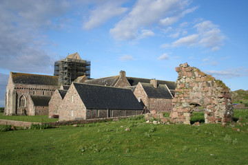 Fototapeta na wymiar Iona Abbey with ruin