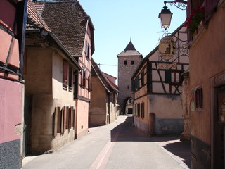 Fototapeta na wymiar Wzmocniony wieś Dambach-la-Ville (Alzacja)