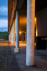 pillier pylones architecture moderne le soir nuit