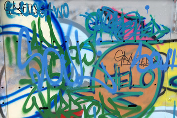 Contemporary arts on the walls 