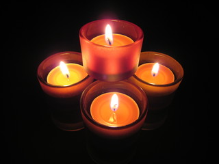 Vier Kerzen - Four Candles