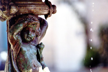 standbeeld van een fontein