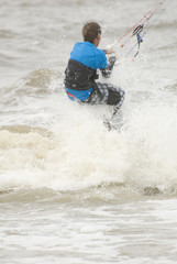 a kitebaorder making speed for a jump