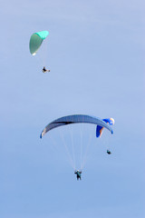 groups of paragliders