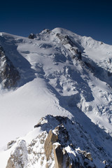 Fototapeta na wymiar View of Mont Blanc mountain range from Aiguille Du Midi 